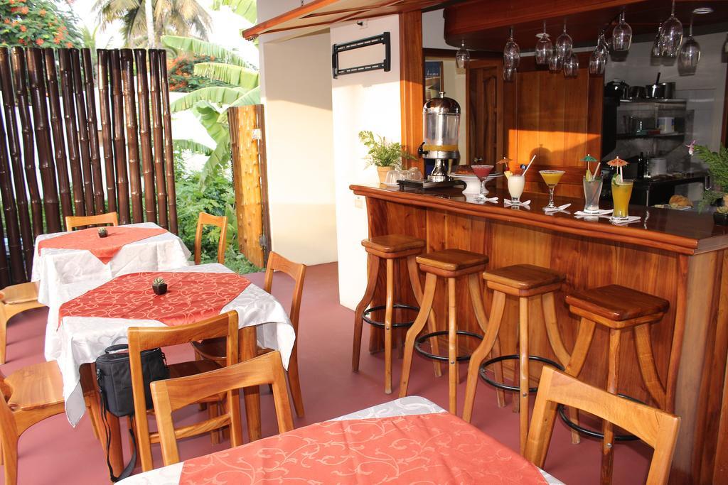 Hotel Del Sol Galapagos Пуерто Айора Екстериор снимка