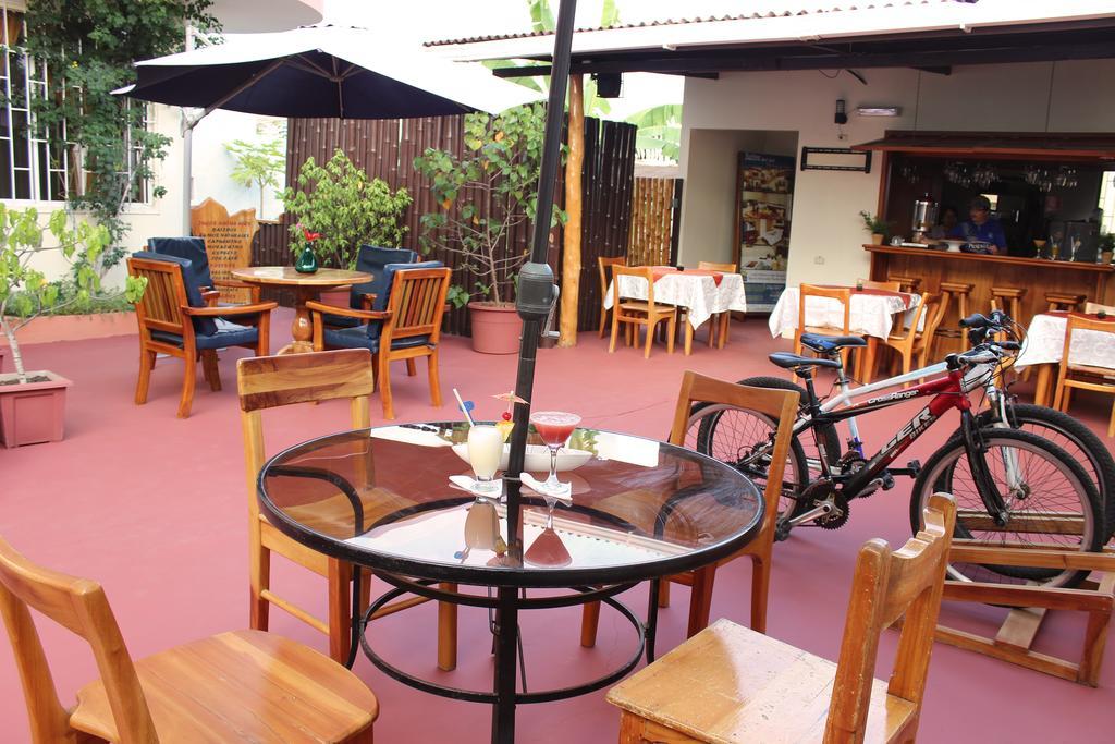 Hotel Del Sol Galapagos Пуерто Айора Екстериор снимка