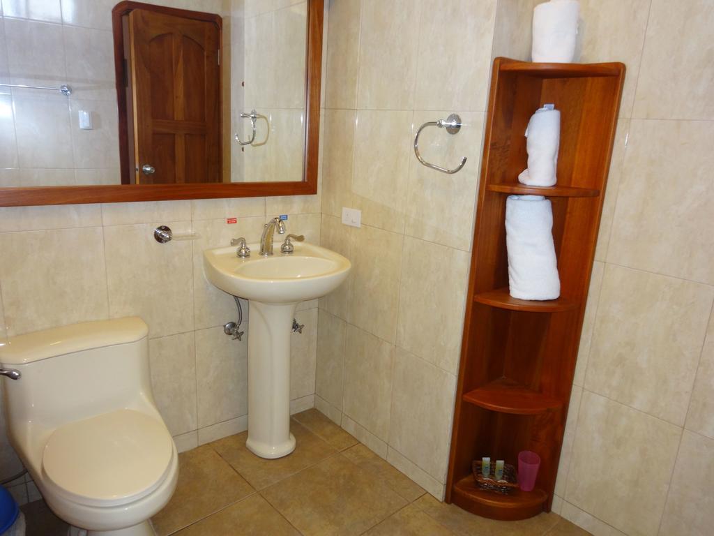 Hotel Del Sol Galapagos Пуерто Айора Екстериор снимка
